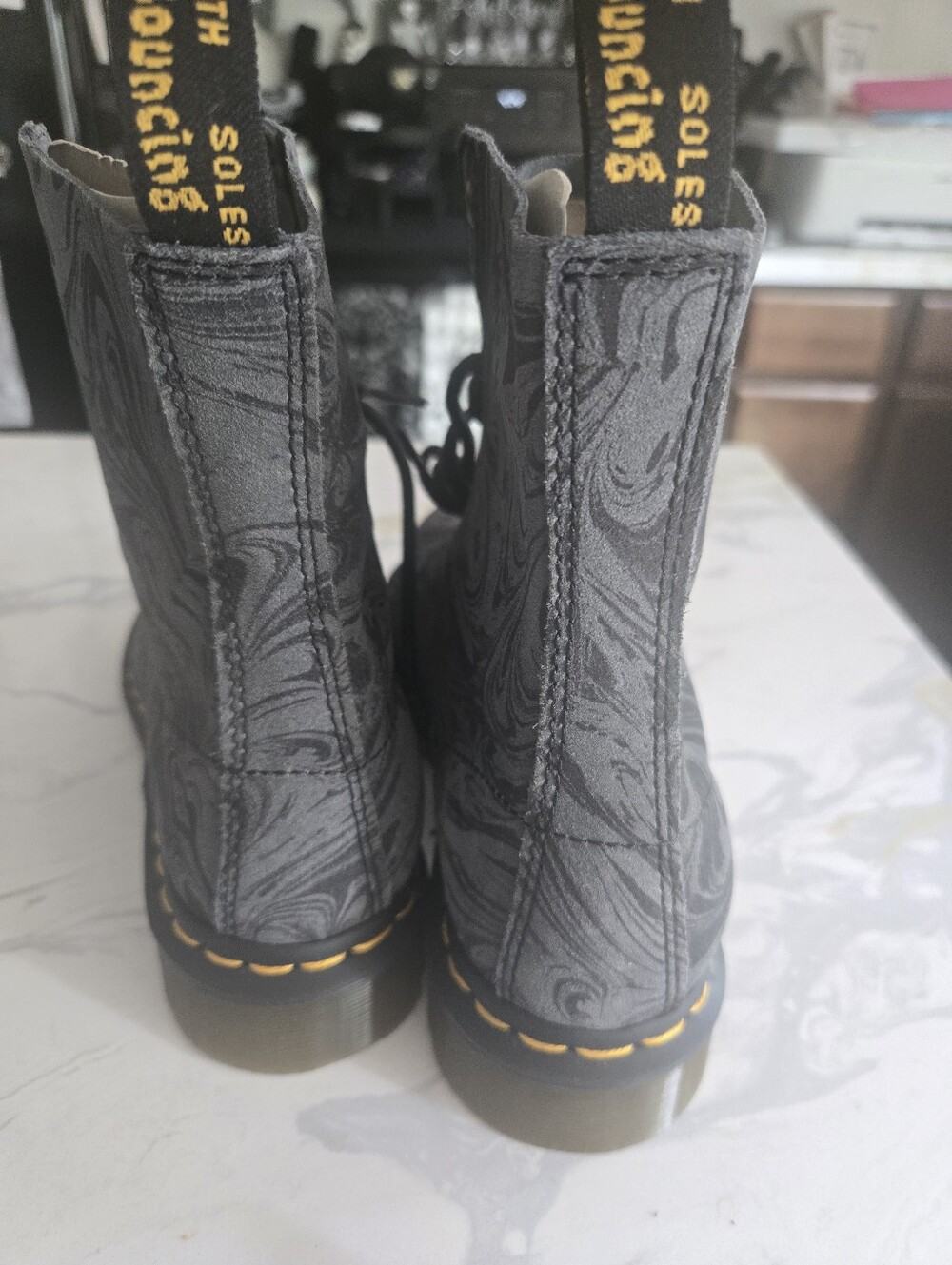 NEW!! Dr Martens Black & Grey Swirl Pattern Suede Boot. Size 8.  MAKE OFFER! - Picture 6 of 11